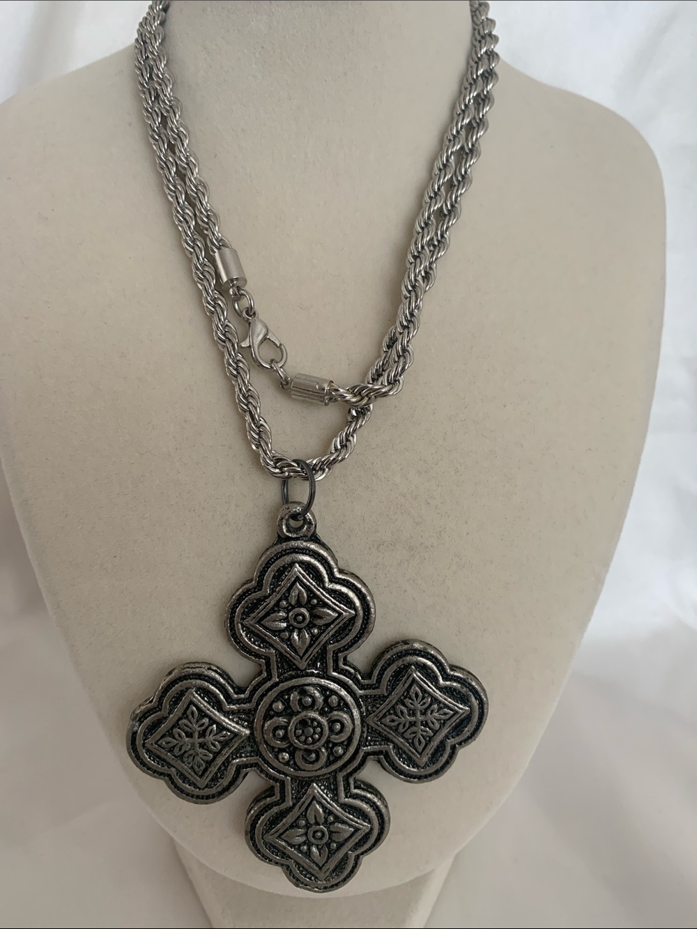 Vintage Historical 14 Century Cross Silver-Tone Floral Cross Pendant Necklace